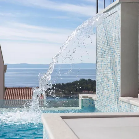 Holiday home Cozy In With Outdoor Swimming Pool *